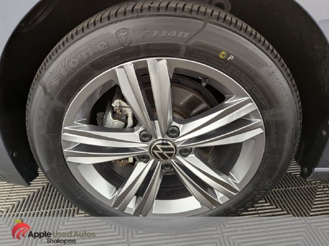 Used 2024 Volkswagen Jetta SE FWD image 42