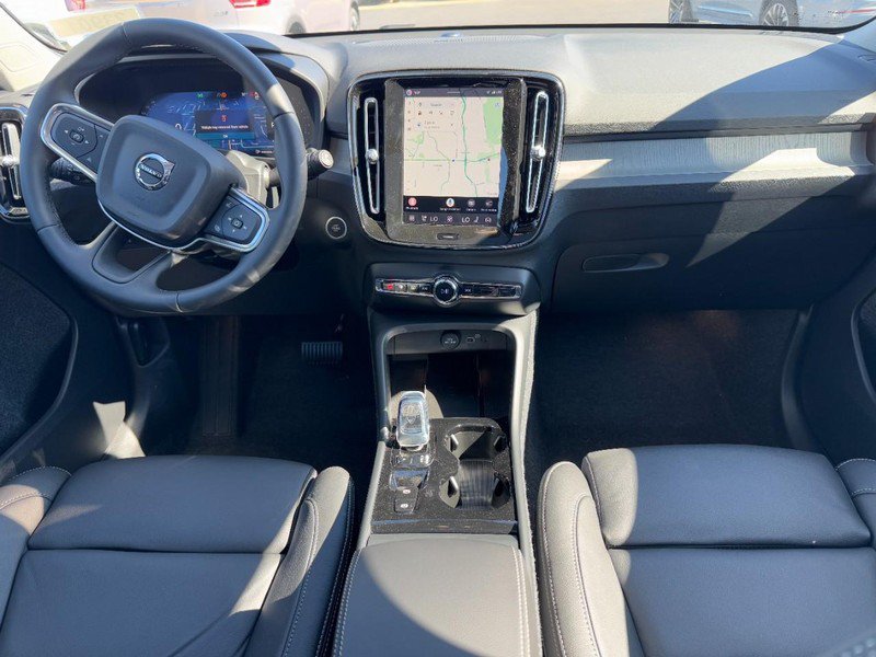 New 2026 Volvo XC40 B5 Ultra w/ Climate Package AWD/4WD image 6