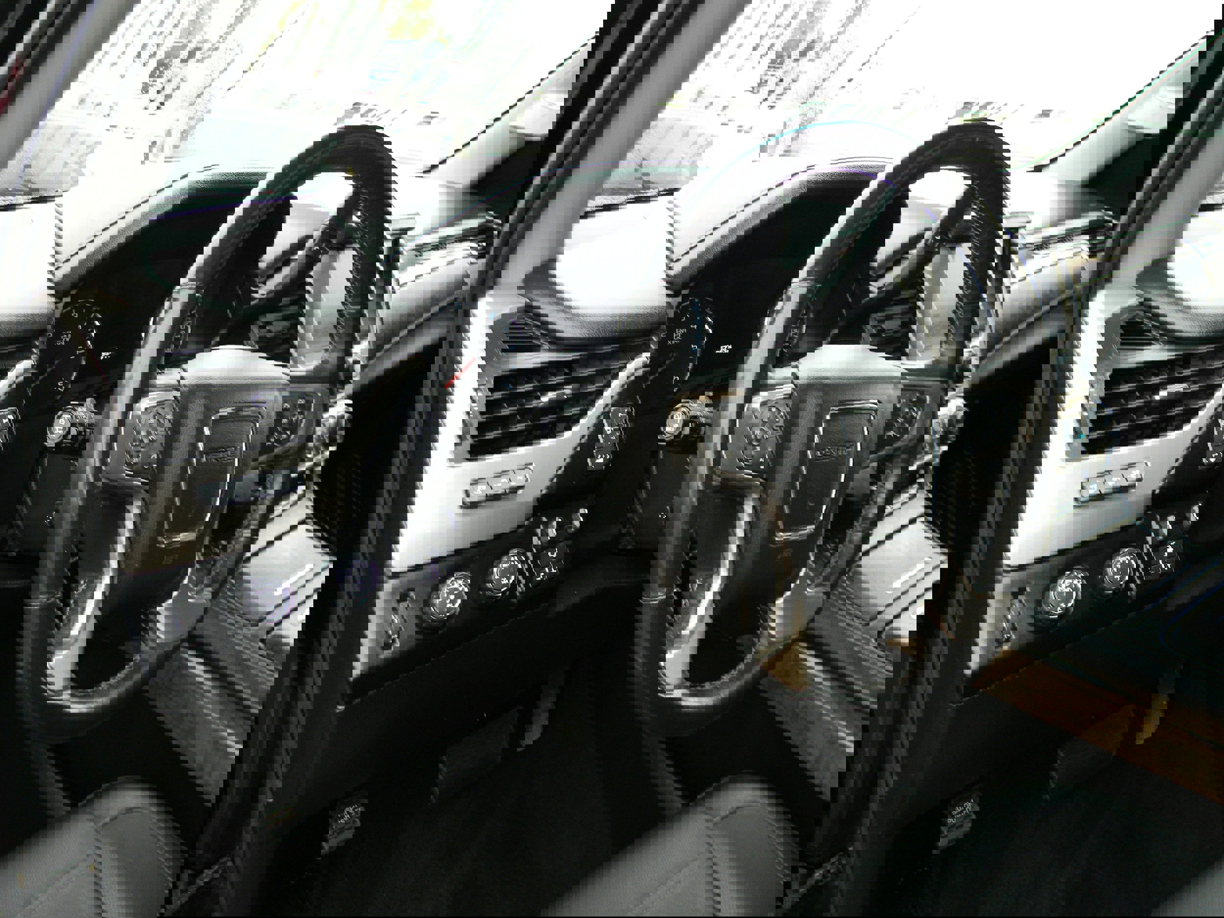 Used 2018 GMC Yukon XL Denali w/ Open Road Package image 8