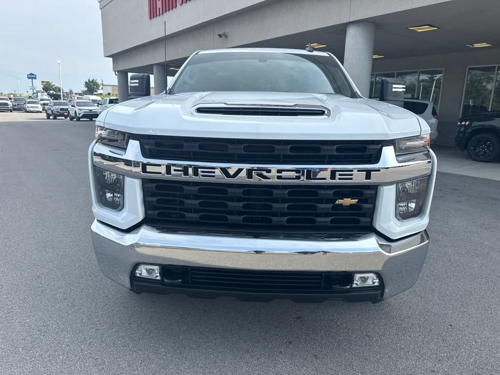 Used 2022 Chevrolet Silverado 2500 LT w/ Convenience Package RWD image 2