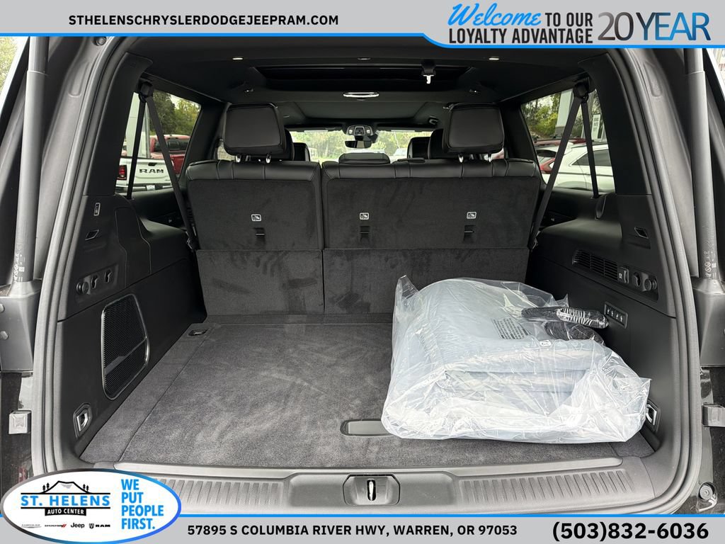 New 2026 Jeep Grand Wagoneer L 4WD w/ Premium Group I image 7