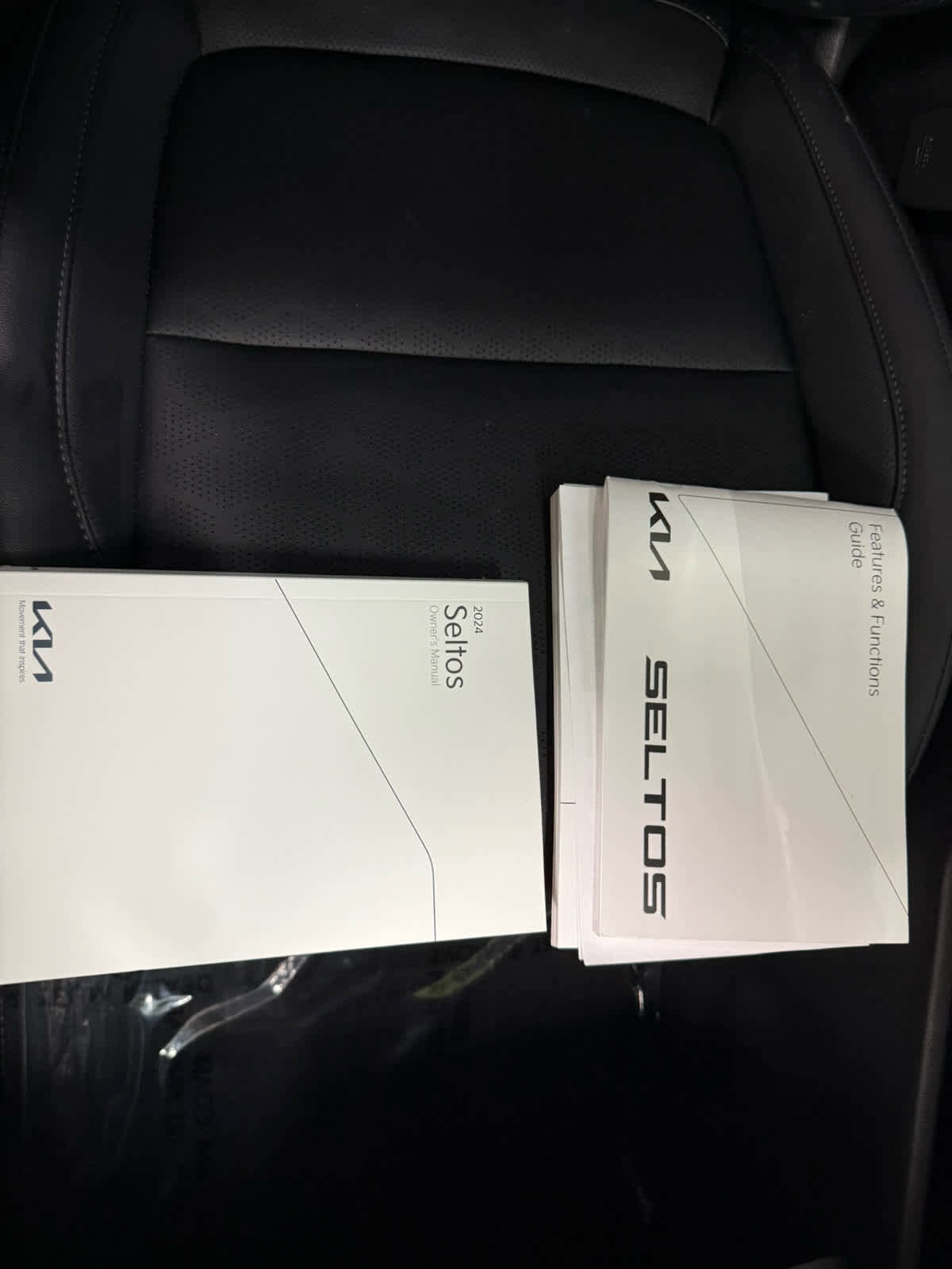 Used 2024 Kia Seltos EX image 31