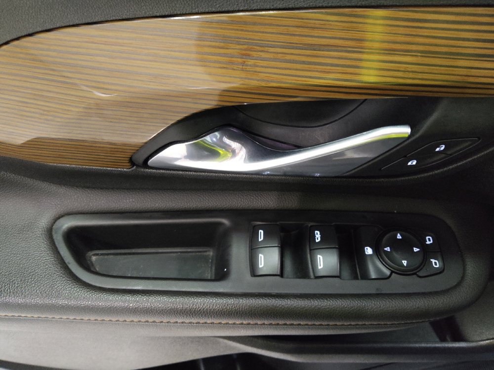 Used 2020 GMC Terrain SLE w/ Driver Convenience Package FWD image 27