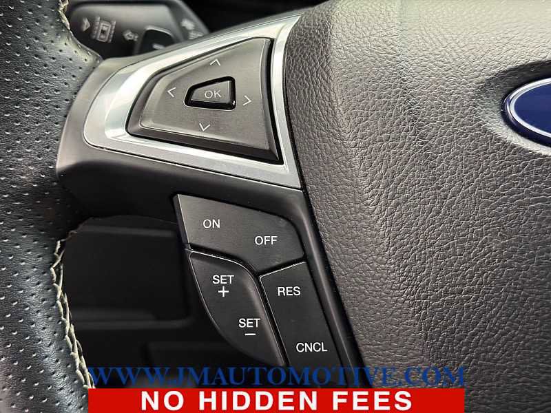 Used 2022 Ford Edge ST image 38