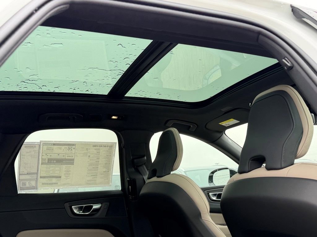 New 2026 Volvo XC60 B5 Core w/ Climate Package AWD/4WD image 13