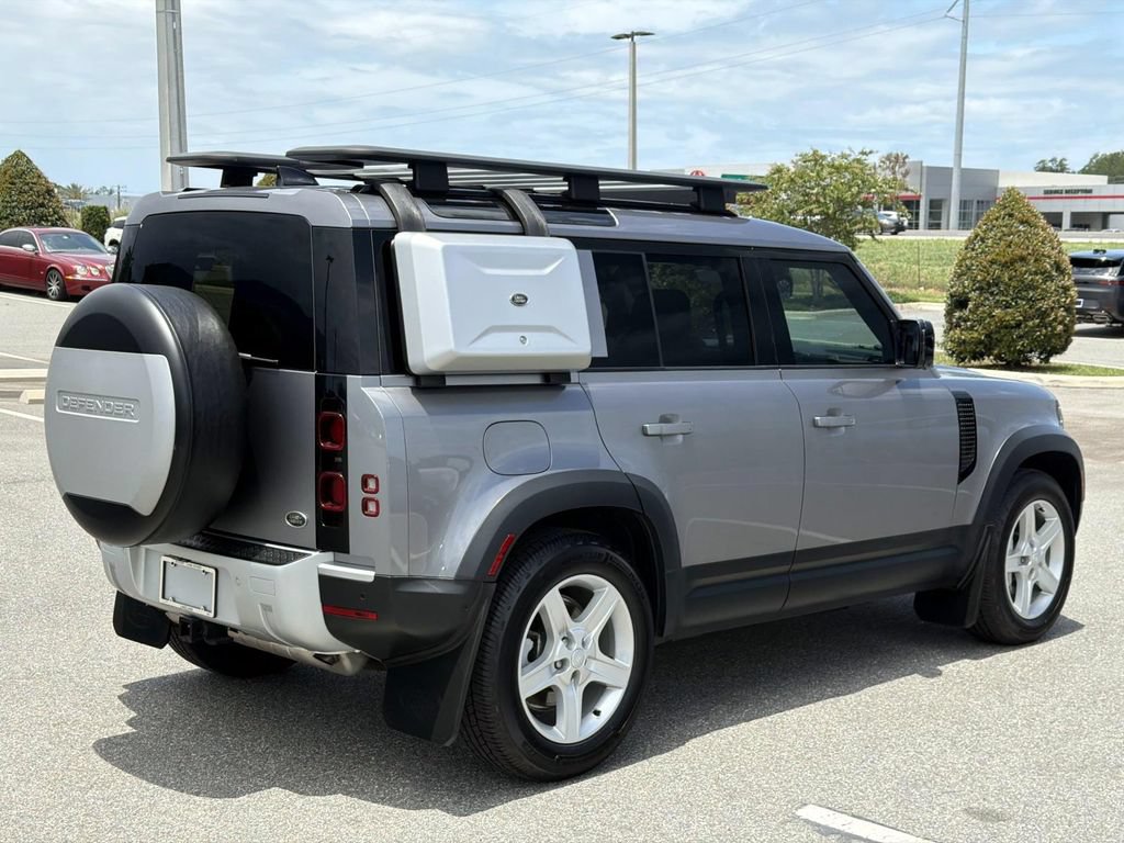 Used 2022 Land Rover Defender 110 SE AWD/4WD image 5