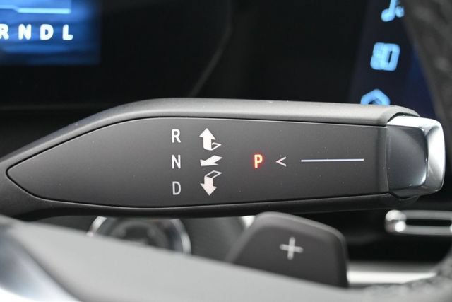 New 2027 Chevrolet Equinox LT w/ Convenience Package II FWD image 20
