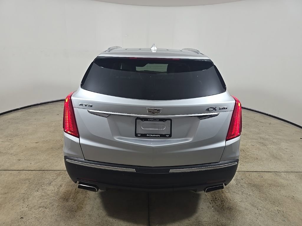 Used 2018 Cadillac XT5 Luxury w/ Driver Awareness Package image 5