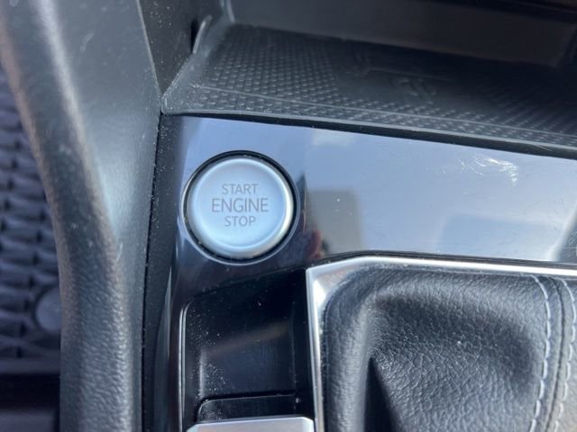 Used 2022 Volkswagen Taos SEL image 21