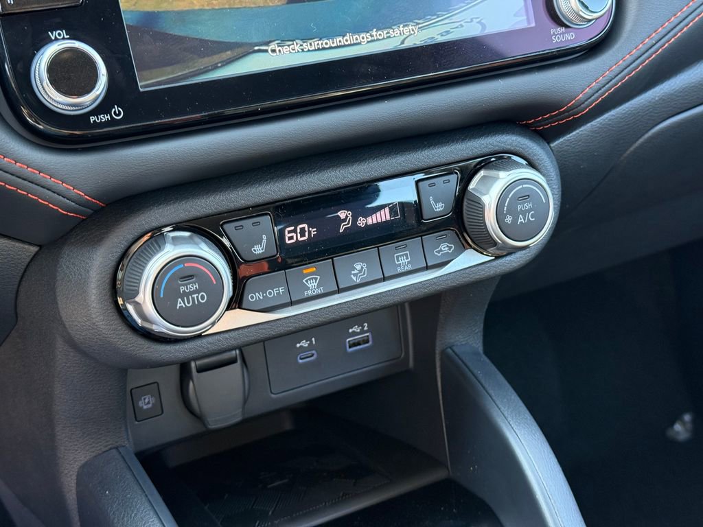 New 2025 Nissan Versa SR w/ Trunk Package image 12