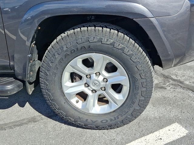 Used 2017 Toyota 4Runner SR5 Premium image 11