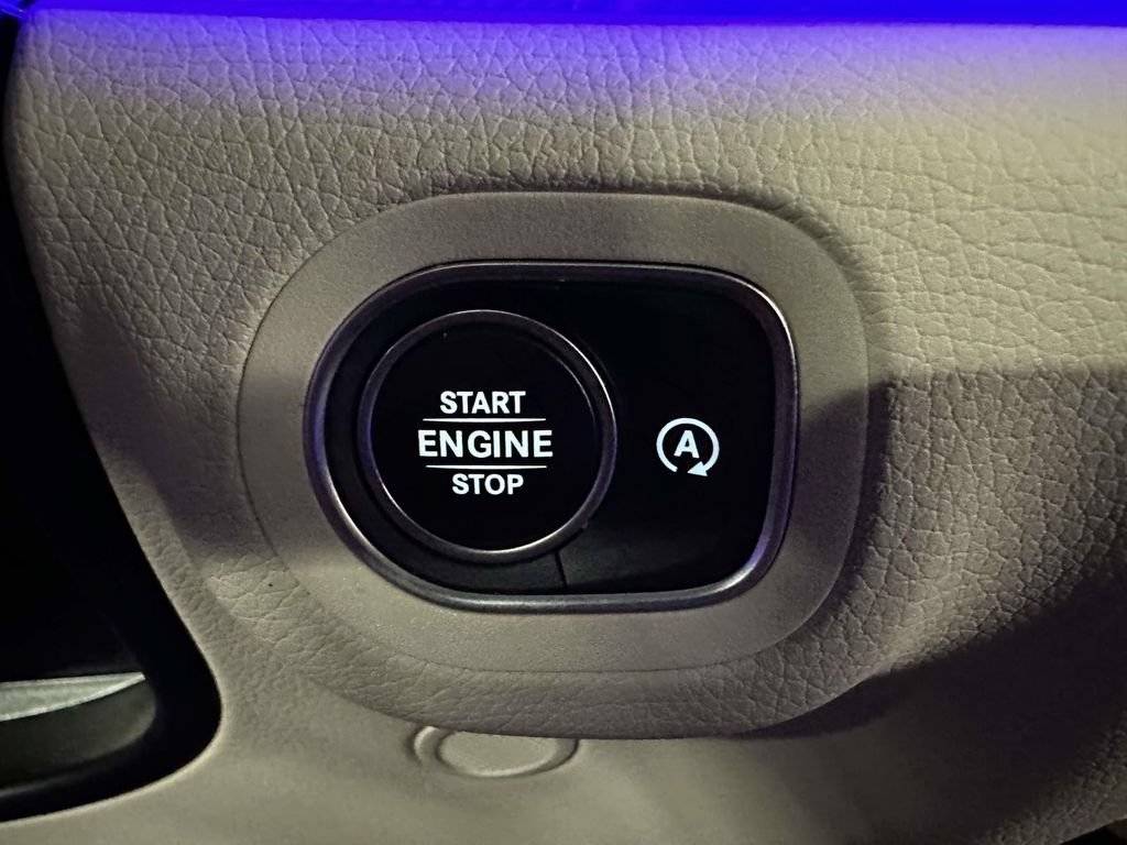 Used 2022 Mercedes-Benz GLE 350 4MATIC w/ Premium Package image 28