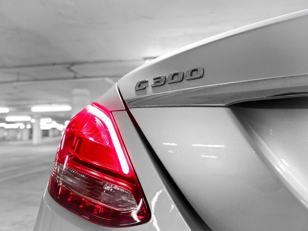 Used 2017 Mercedes-Benz C 300 4MATIC Sedan image 9