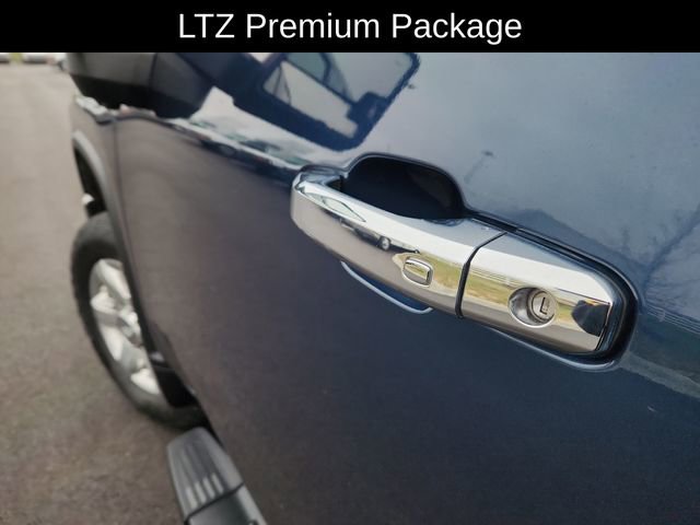 Used 2020 Chevrolet Silverado 2500 LTZ w/ LTZ Premium Package image 18
