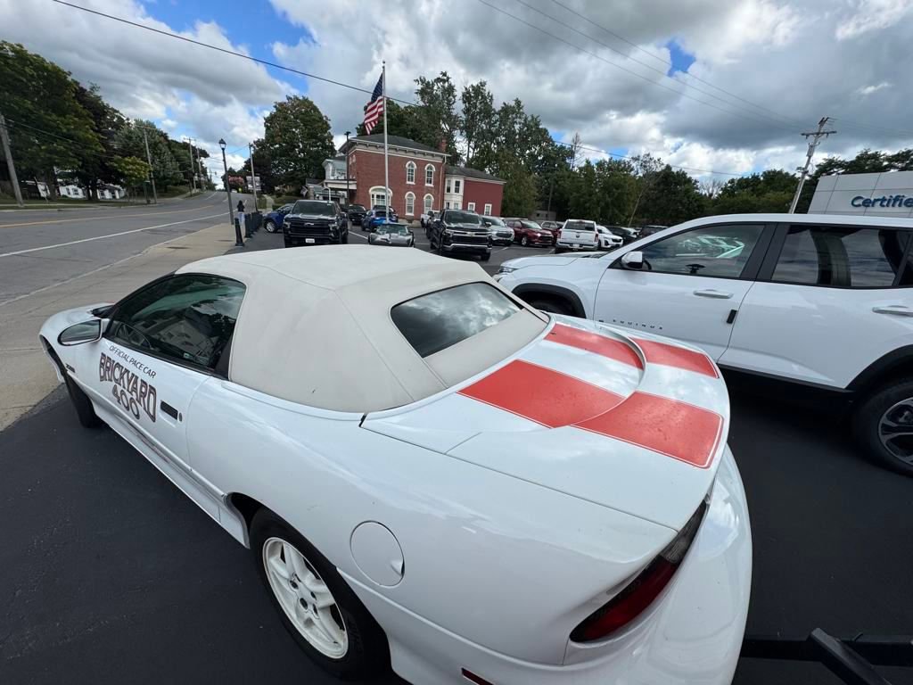 Used 1995 Chevrolet Camaro Z28 RWD image 5