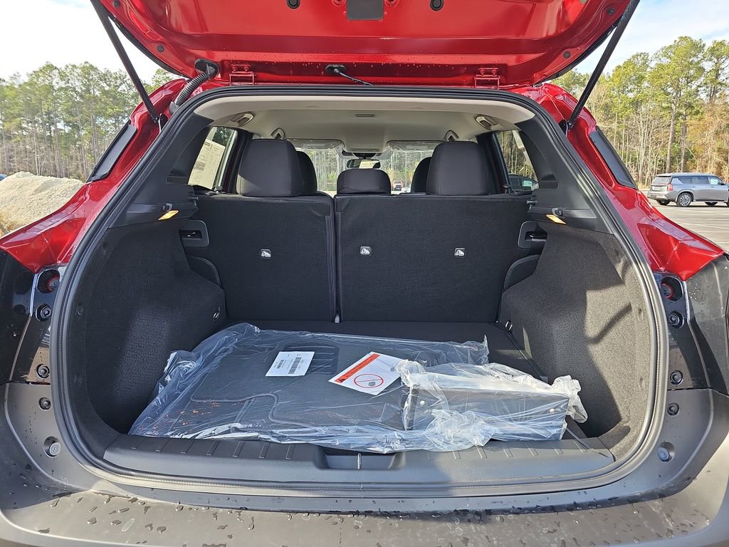 New 2026 Nissan Kicks SV w/ Charging Package FWD image 16
