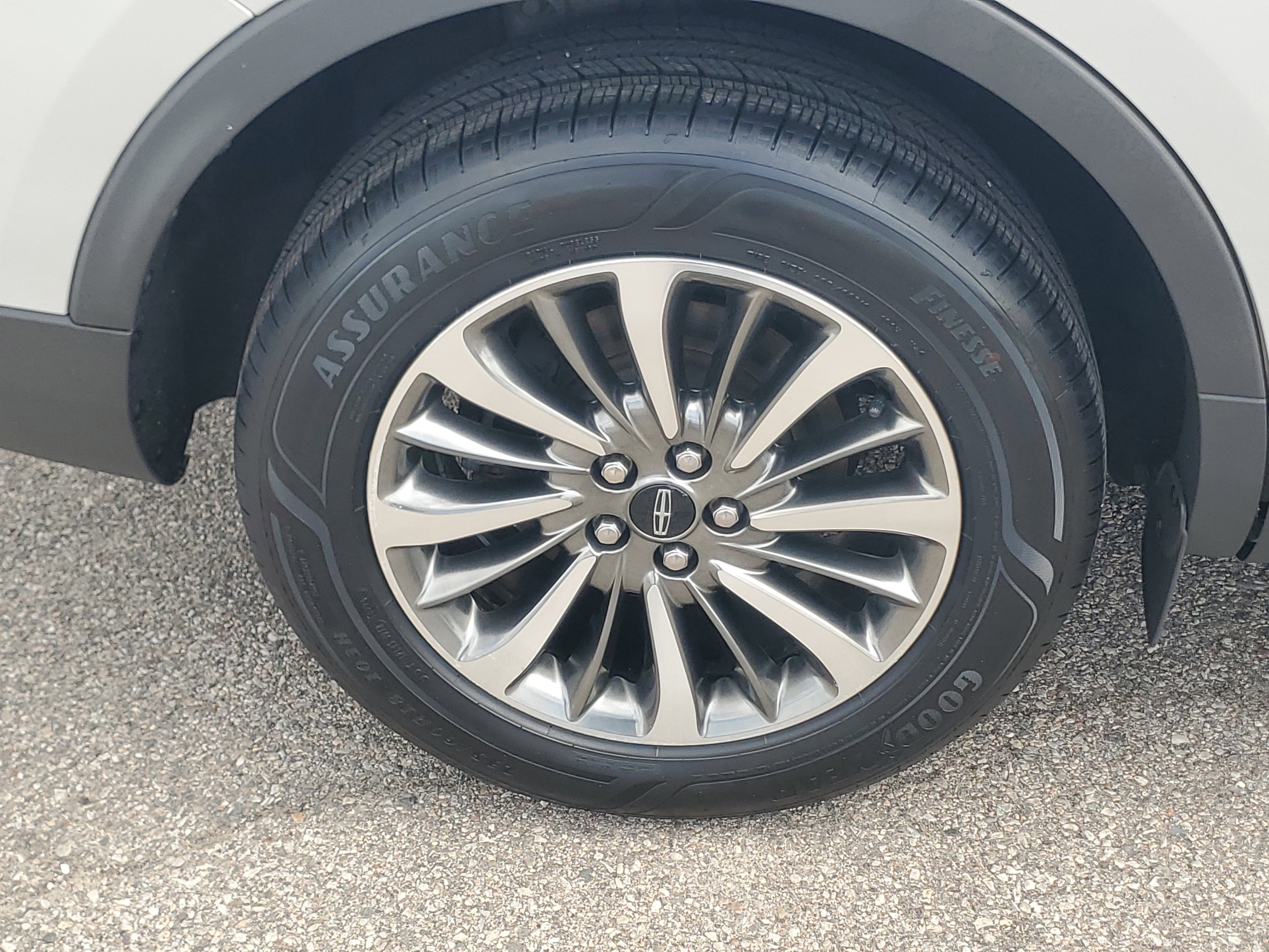 Certified 2020 Lincoln Nautilus Premier w/ Equipment Group 101A AWD/4WD image 7