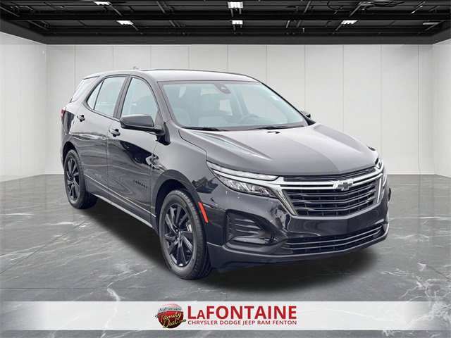 Used 2024 Chevrolet Equinox LS w/ Midnight Edition image 7