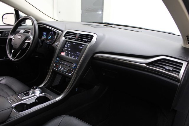 Certified 2018 Ford Fusion Energi SE FWD image 5