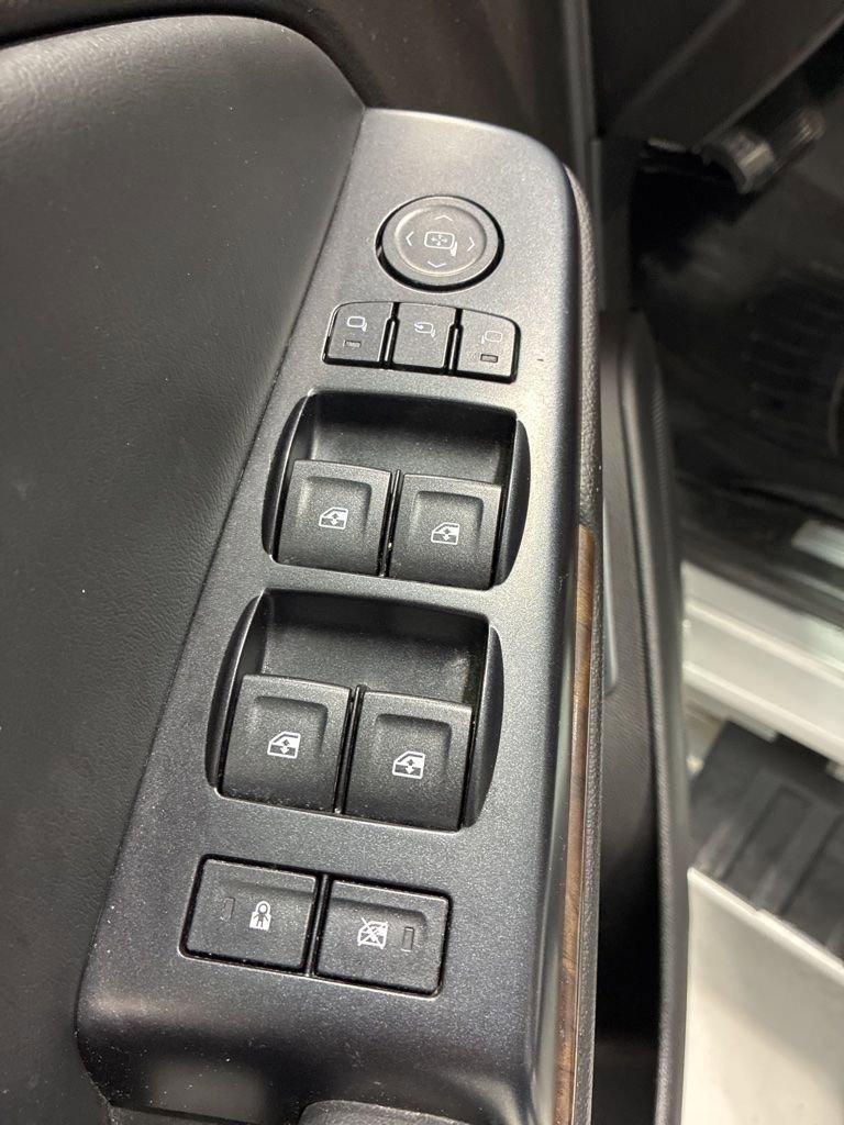 Used 2015 Chevrolet Tahoe LT AWD/4WD image 17