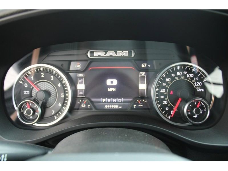 Used 2022 RAM 1500 Big Horn AWD/4WD image 23
