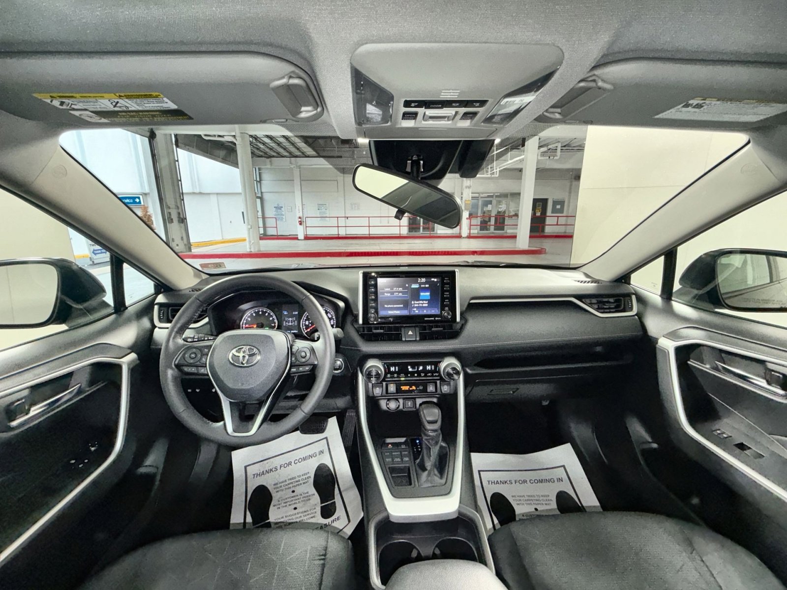 Used 2021 Toyota RAV4 XLE w/ Convenience Package image 22