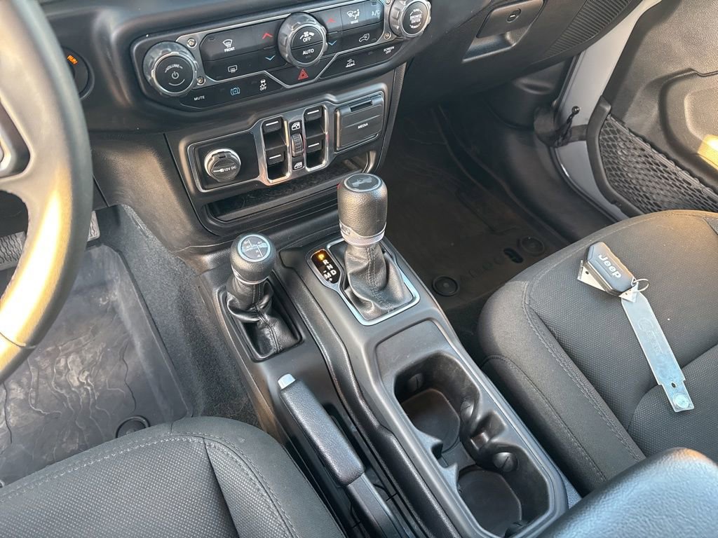 Used 2023 Jeep Wrangler Unlimited w/ Convenience Group image 26