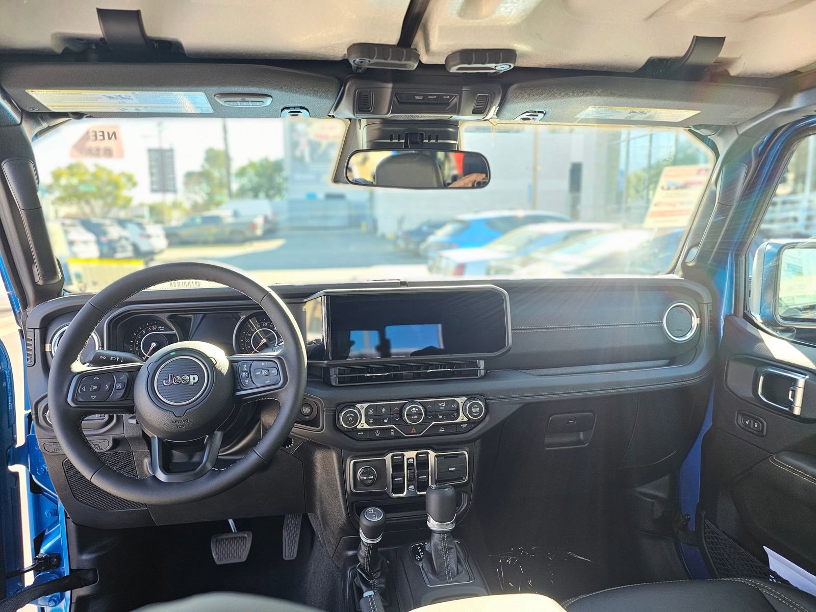 New 2026 Jeep Gladiator Sahara AWD/4WD image 25