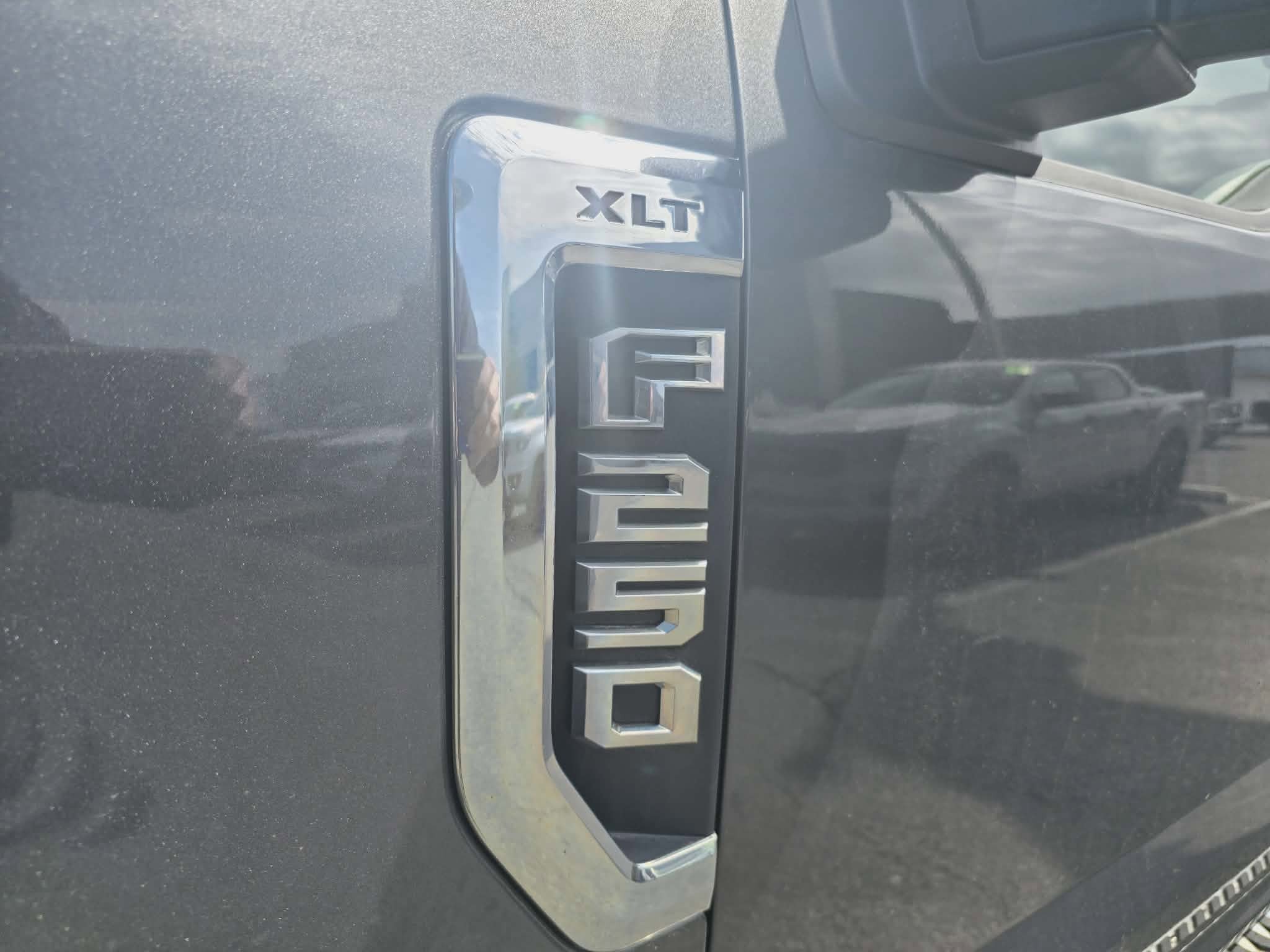 Used 2019 Ford F250 XLT w/ XLT Value Package AWD/4WD image 12