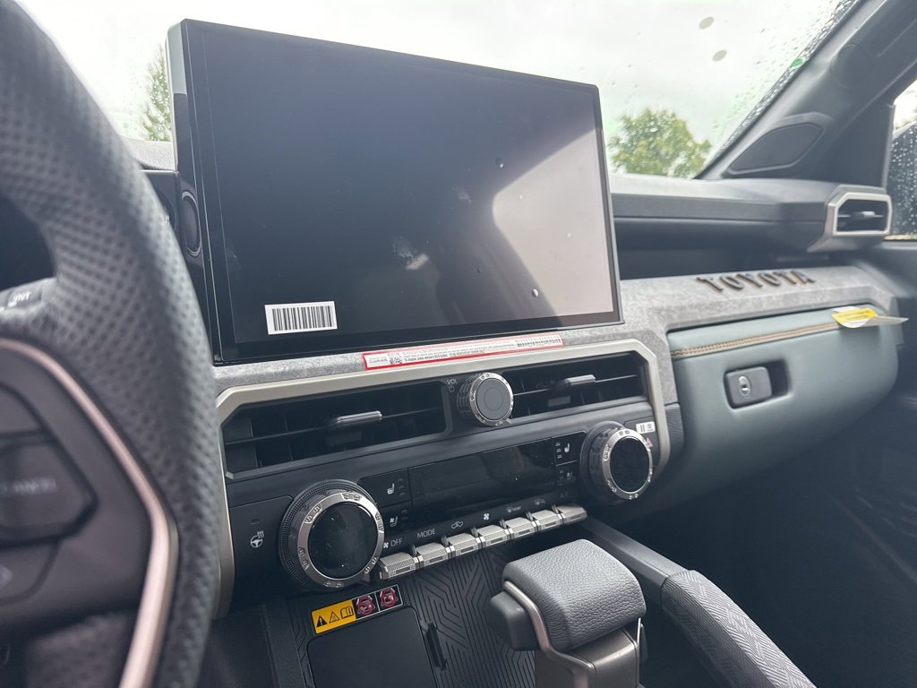 New 2025 Toyota Tacoma Trailhunter image 25