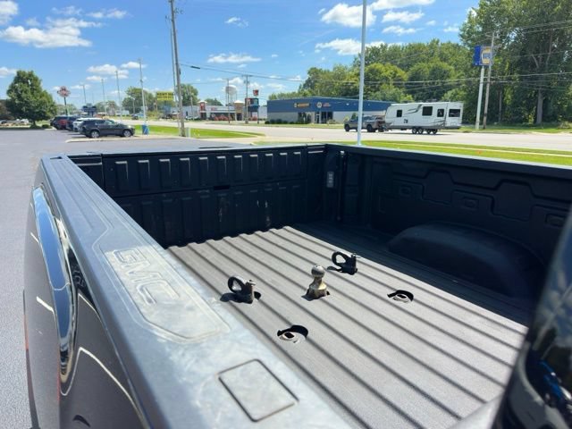 Used 2023 GMC Sierra 3500 AT4 w/ Gooseneck/5TH Wheel Package AWD/4WD image 15