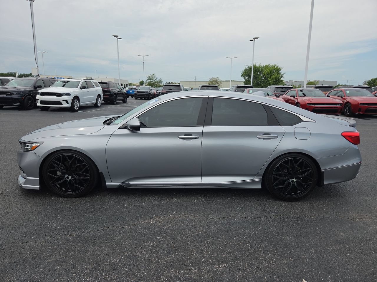 Used 2020 Honda Accord Touring image 4