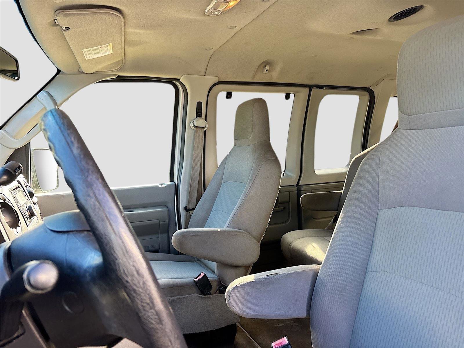 Used 2013 Ford E-350 and Econoline 350 XLT image 21