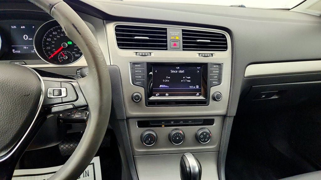 Used 2015 Volkswagen Golf TDI S FWD image 17