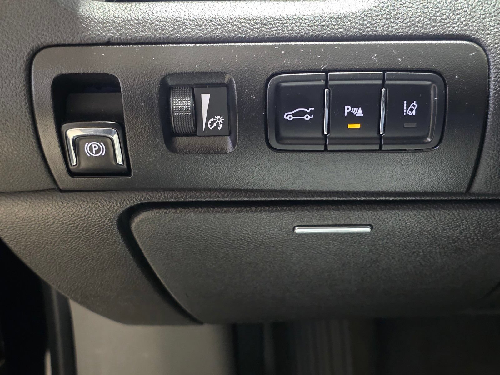 Used 2015 Chevrolet Impala LTZ FWD image 33