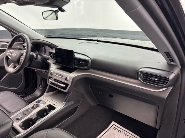 Used 2024 Ford Explorer XLT w/ Equipment Group 202A image 19