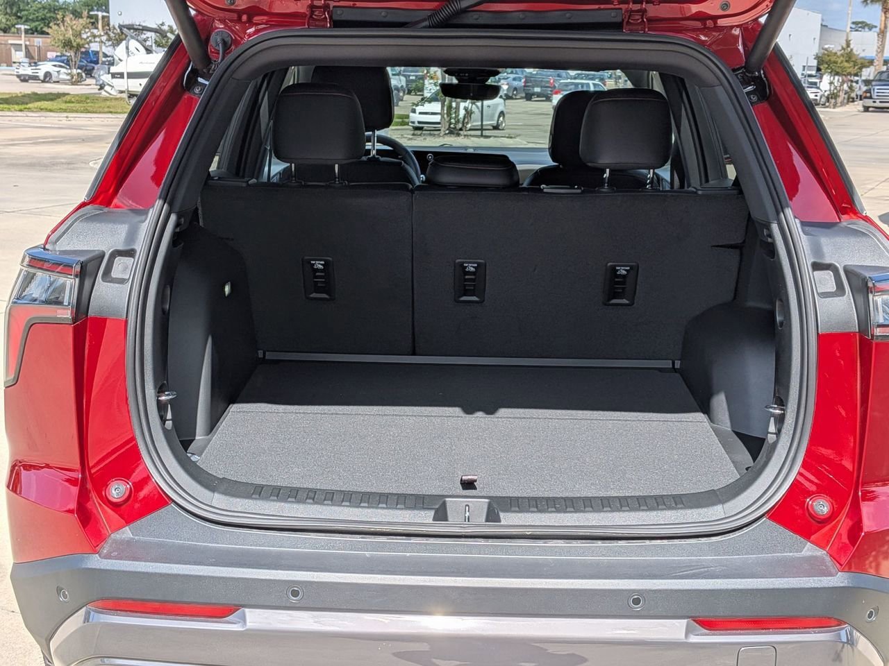 New 2026 Chevrolet Equinox ACTIV w/ Safety and Technology Package FWD image 23