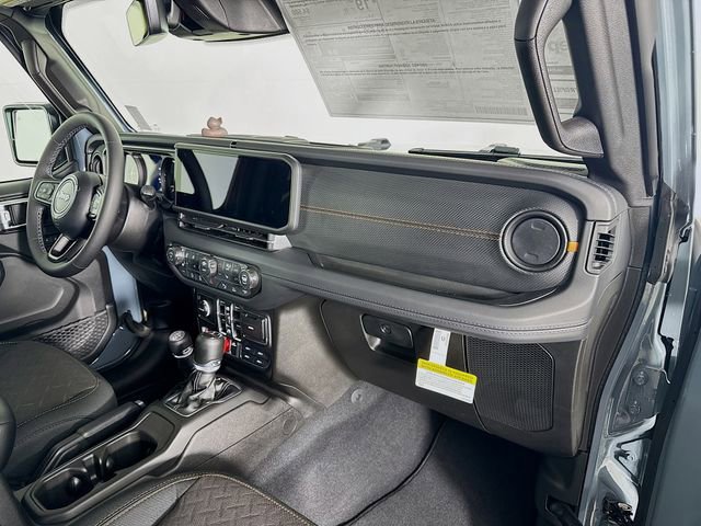 New 2026 Jeep Gladiator Mojave w/ Safety Group image 30