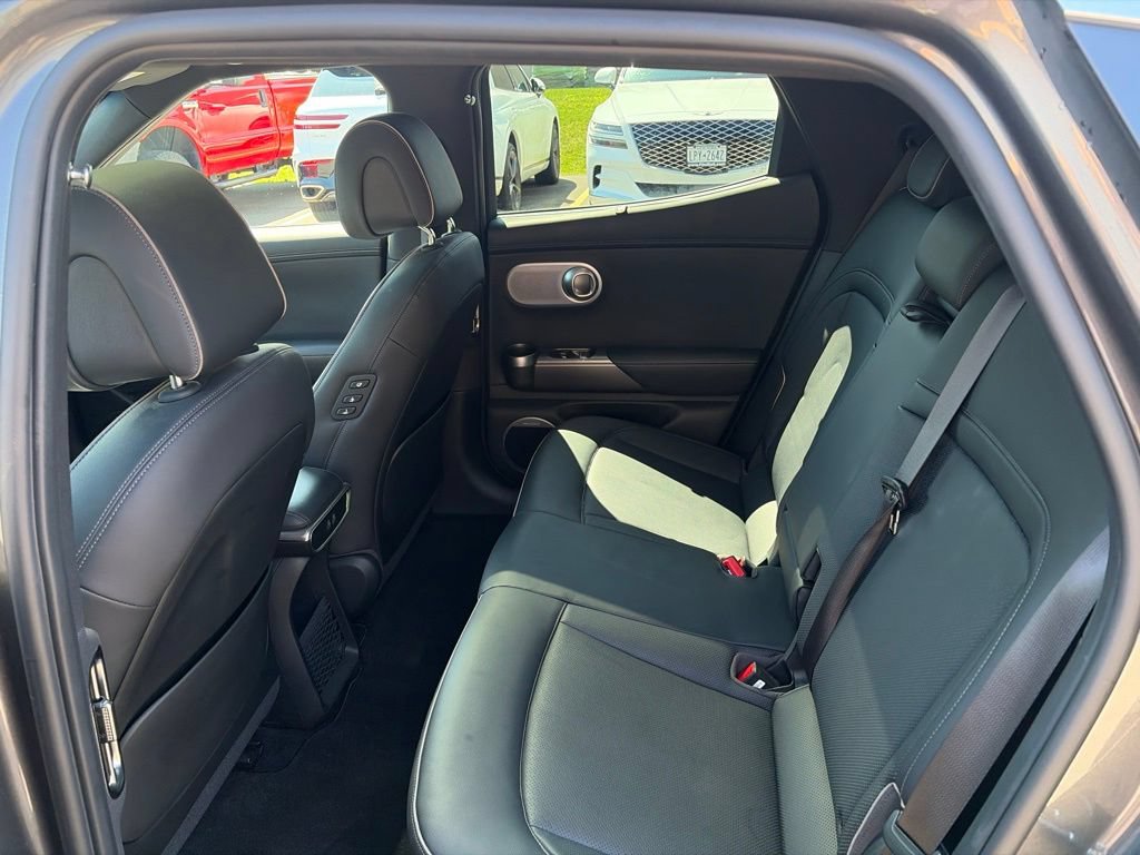 Used 2023 Genesis GV60 Advanced AWD/4WD image 19