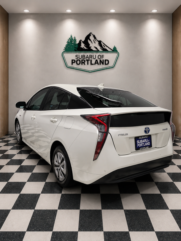 Used 2018 Toyota Prius Four w/ Advanced Technology Package FWD image 5