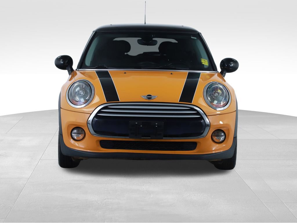 Used 2015 MINI Cooper 2-Door Hardtop image 5