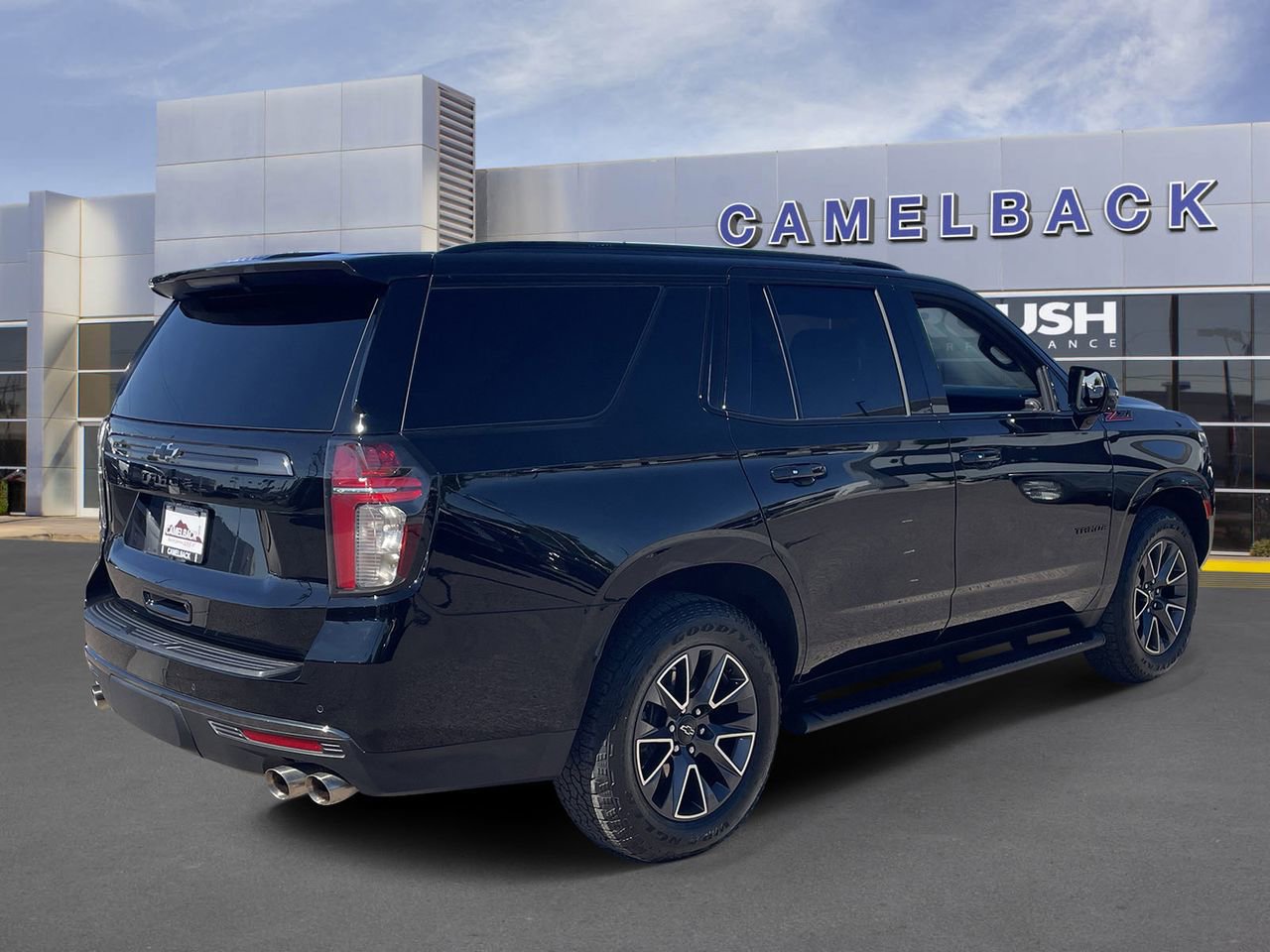 Used 2022 Chevrolet Tahoe Z71 w/ Z71 Off-Road Package image 6