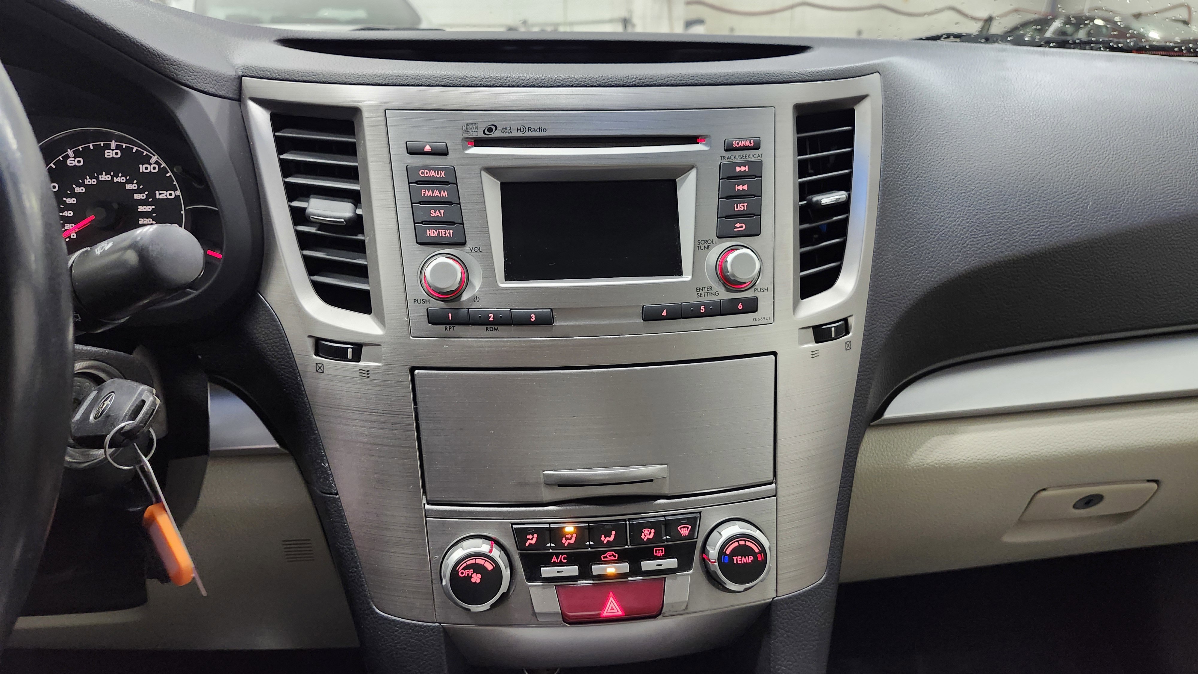 Used 2014 Subaru Legacy 2.5i Premium image 29