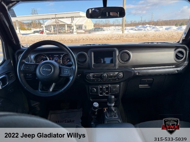 Used 2022 Jeep Gladiator Willys AWD/4WD image 9