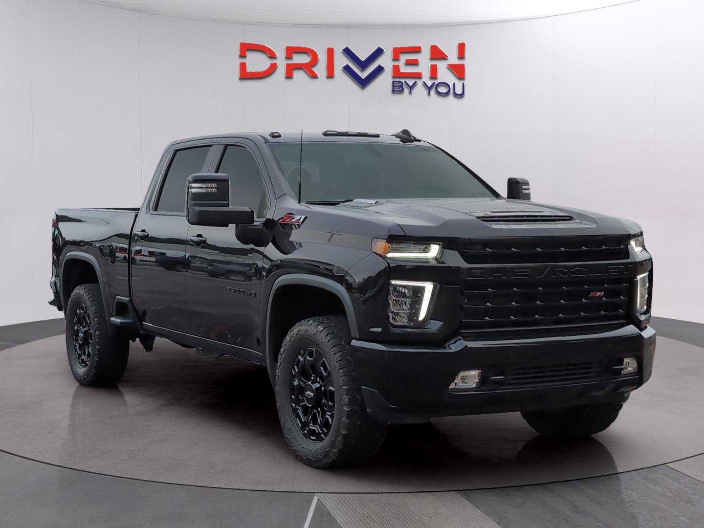 Used 2021 Chevrolet Silverado 2500 LT w/ Midnight Edition image 7
