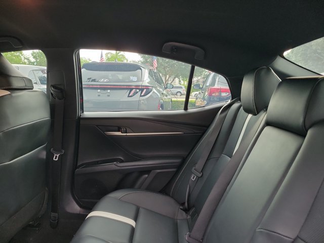 Used 2025 Toyota Camry SE FWD image 14