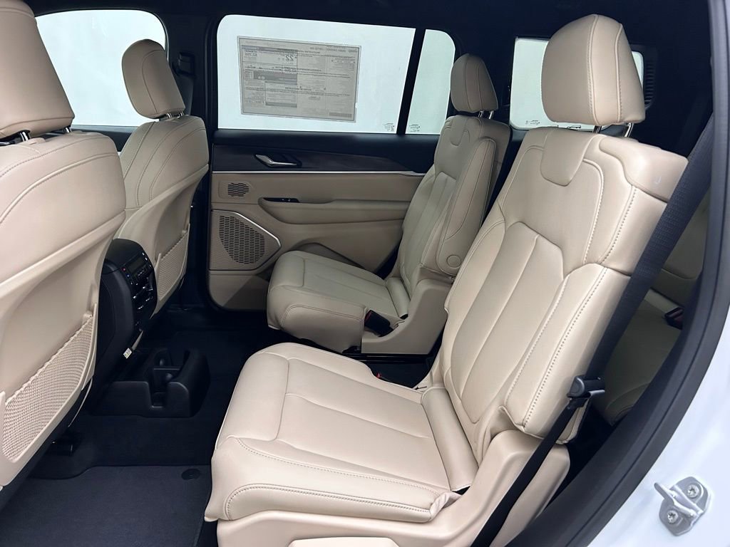 New 2026 Jeep Grand Cherokee L Limited image 14