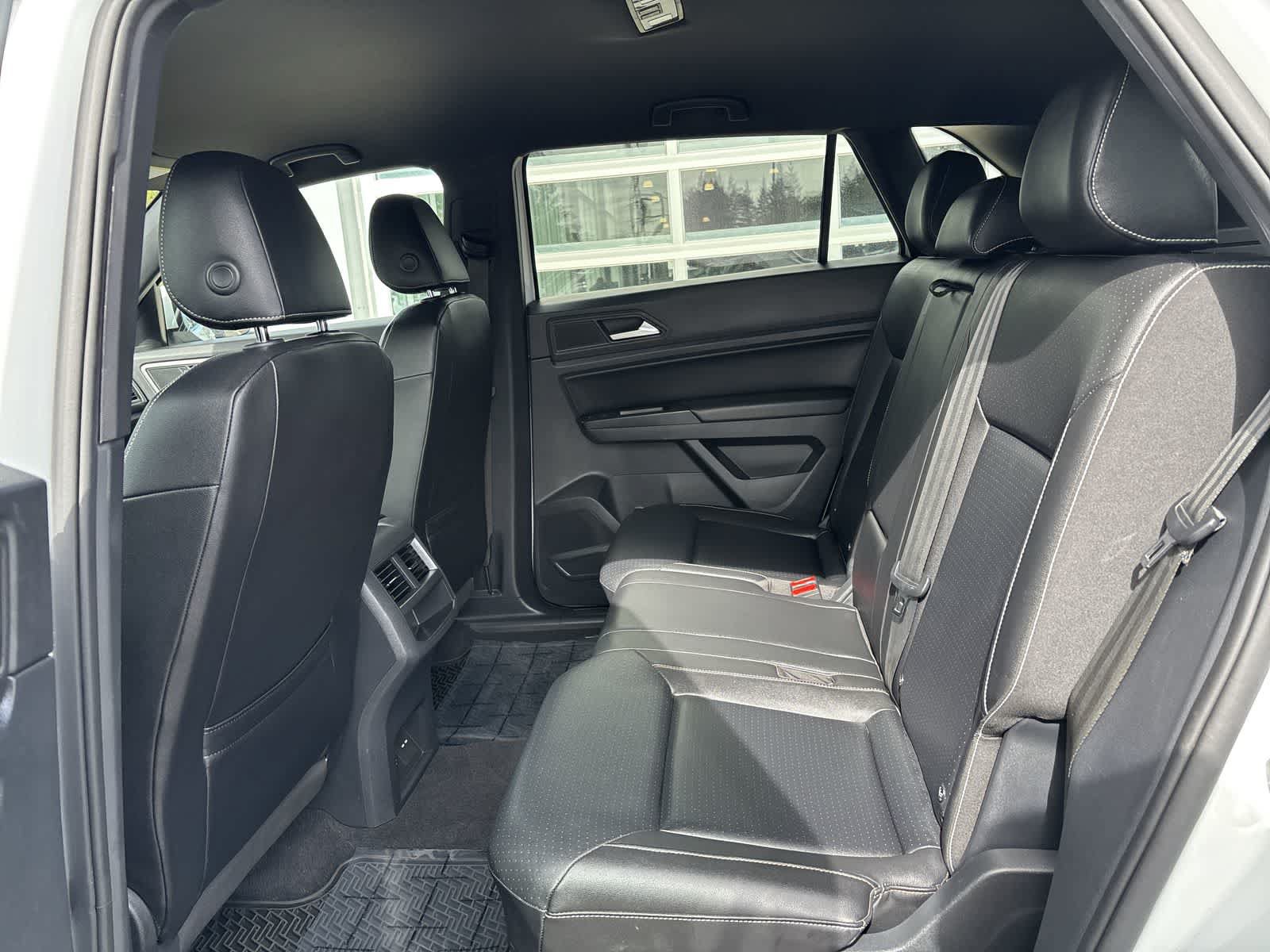 Used 2020 Volkswagen Atlas Cross Sport SE AWD/4WD image 7