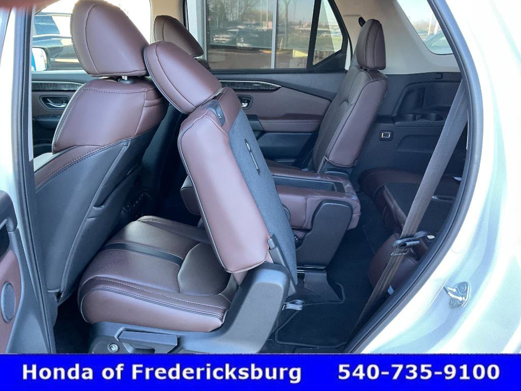 Certified 2025 Honda Pilot Elite image 19