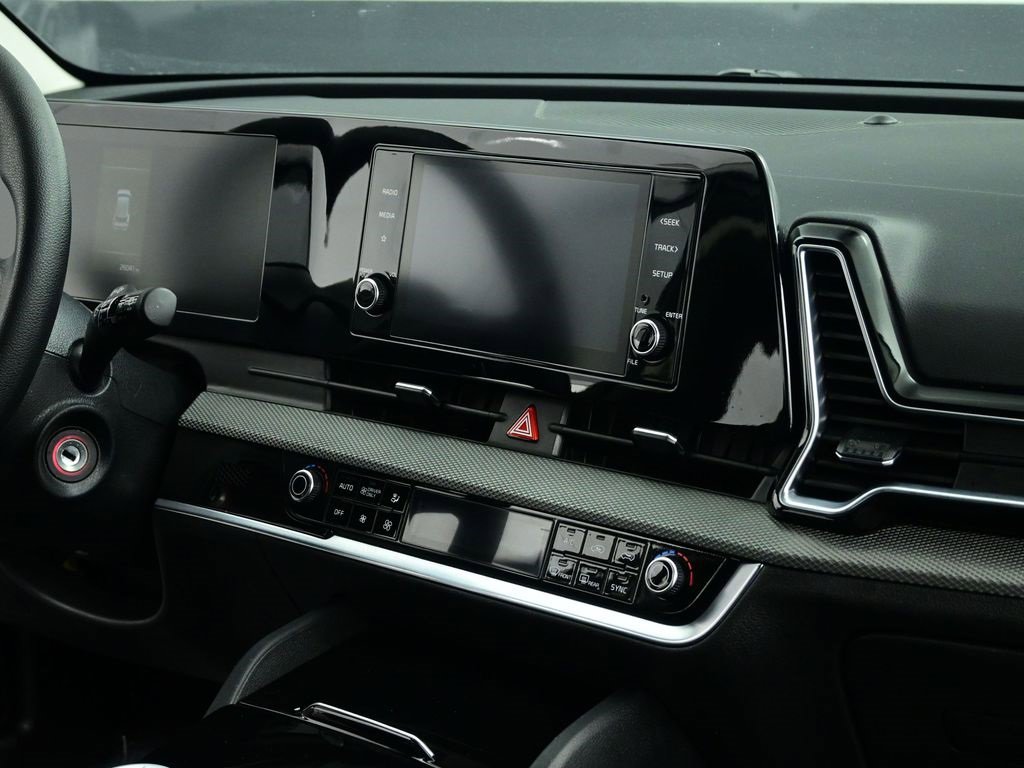 Certified 2024 Kia Sportage LX image 38